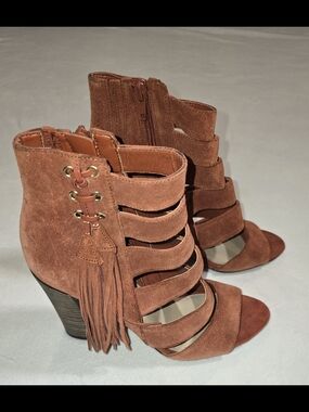 ​GUESS Cognac Suede Cage Fringe Heel Sandals Womens 7.5 Open Toe Ankle Booties
